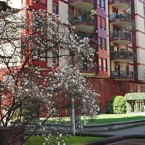 https://danae-home.italymilanhotels.net