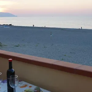 https://terrazza-sul-mare-terme-vigliatore.sicilyhotelsitaly.net